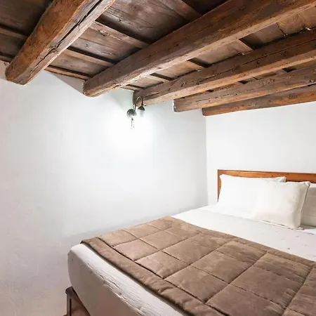 Apartment Antica Taberna Di Trevi