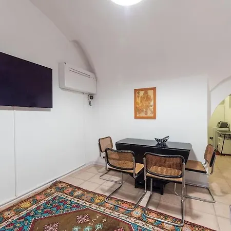 Apartment Antica Taberna Di Trevi *